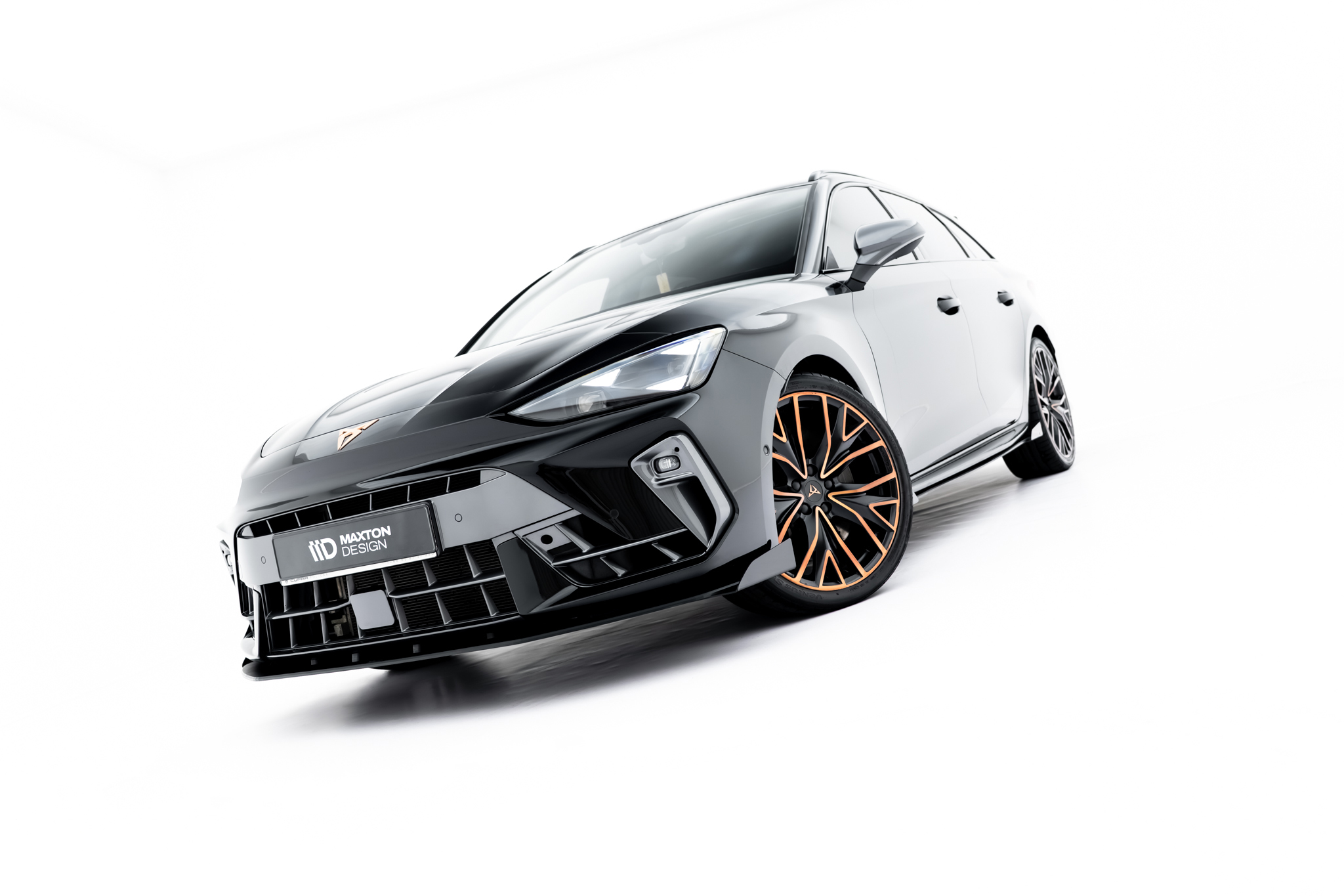 Frontlippe passend für CUPRA Leon ST / Hatchback Mk1 FL roter Kern + Hochglanz Flaps