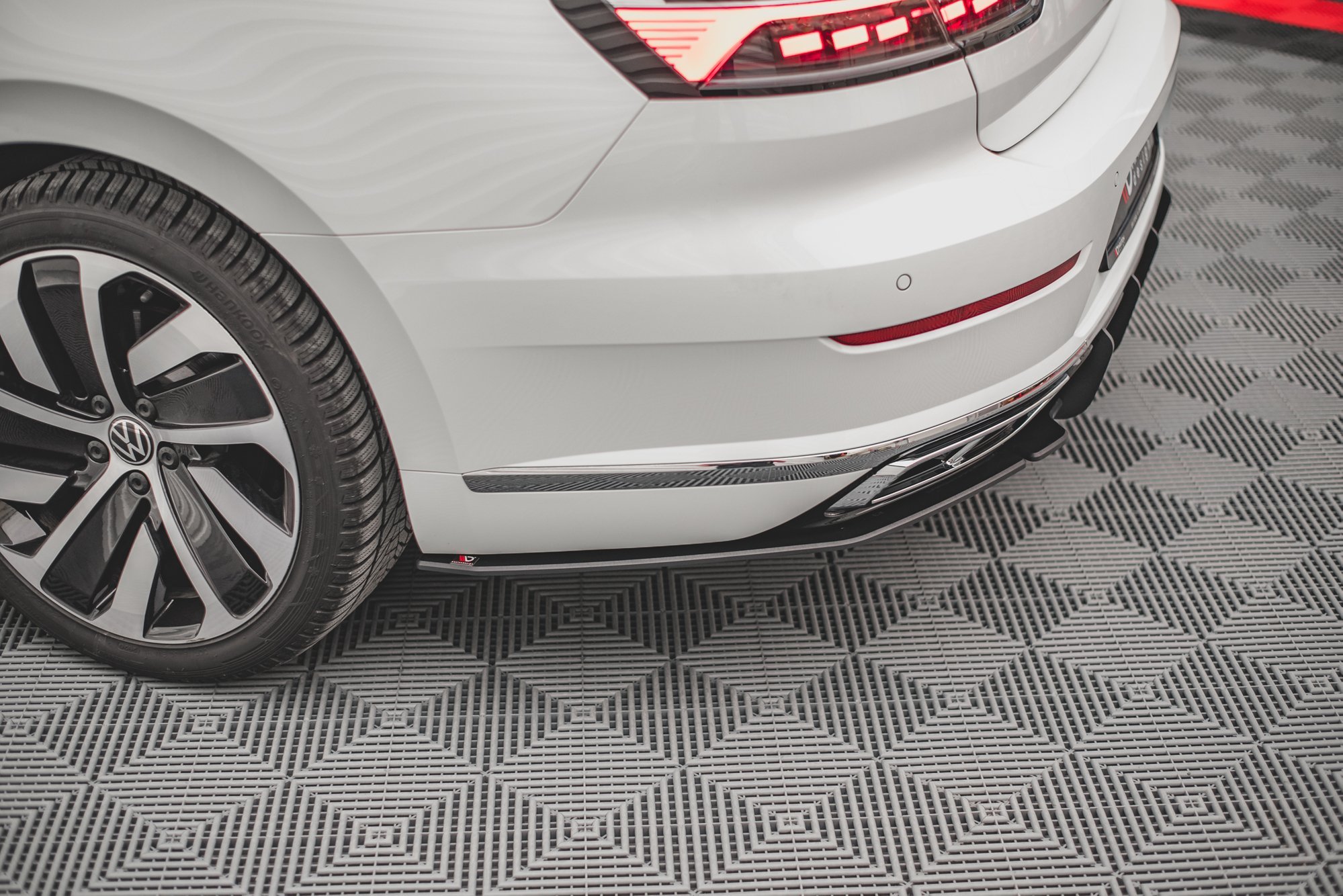 Street Pro Heck Ansatz Flaps passend für VW Arteon R-Line FL rot