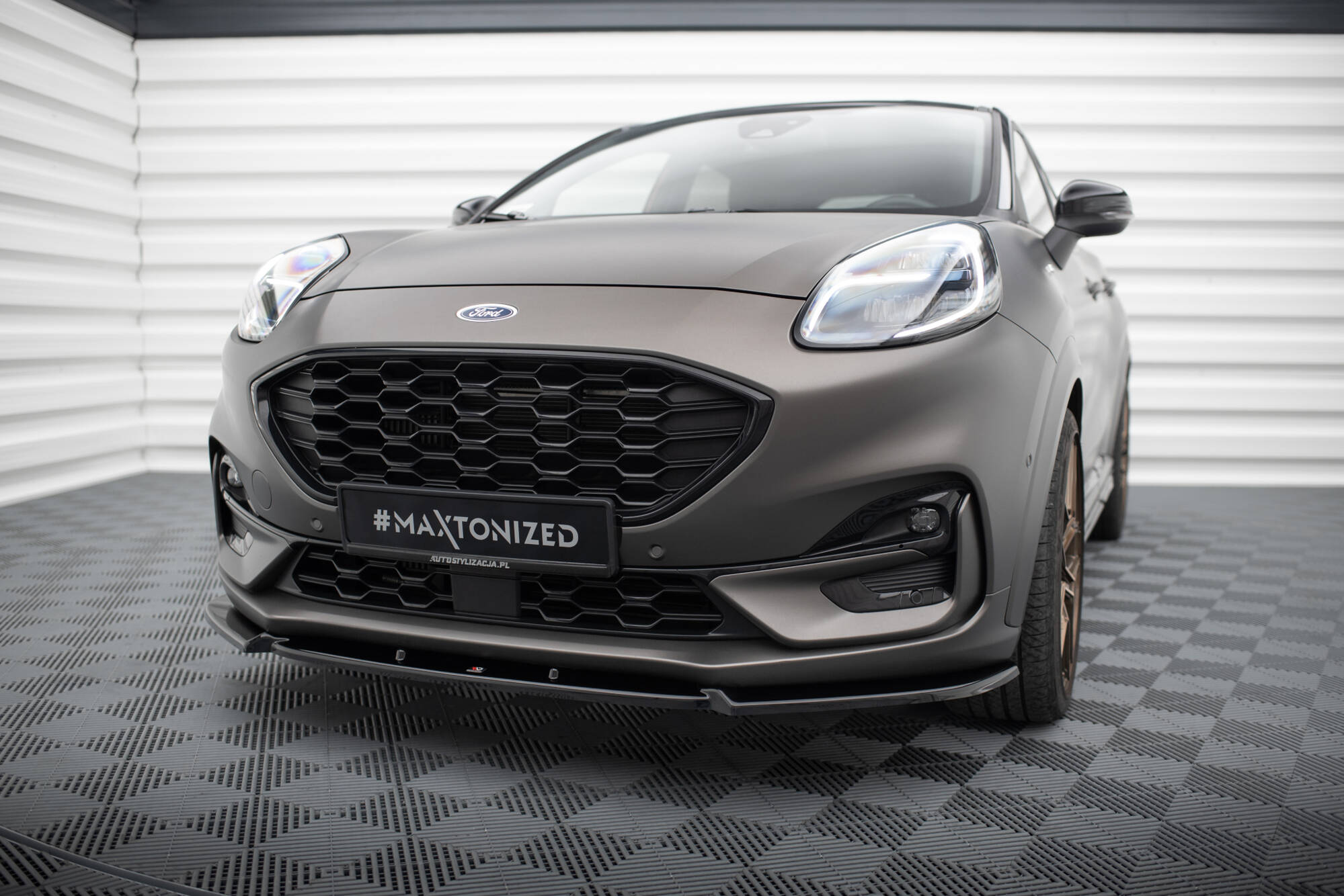 Front Ansatz V.1 für Ford Puma ST-Line Mk1 schwarz Hochglanz