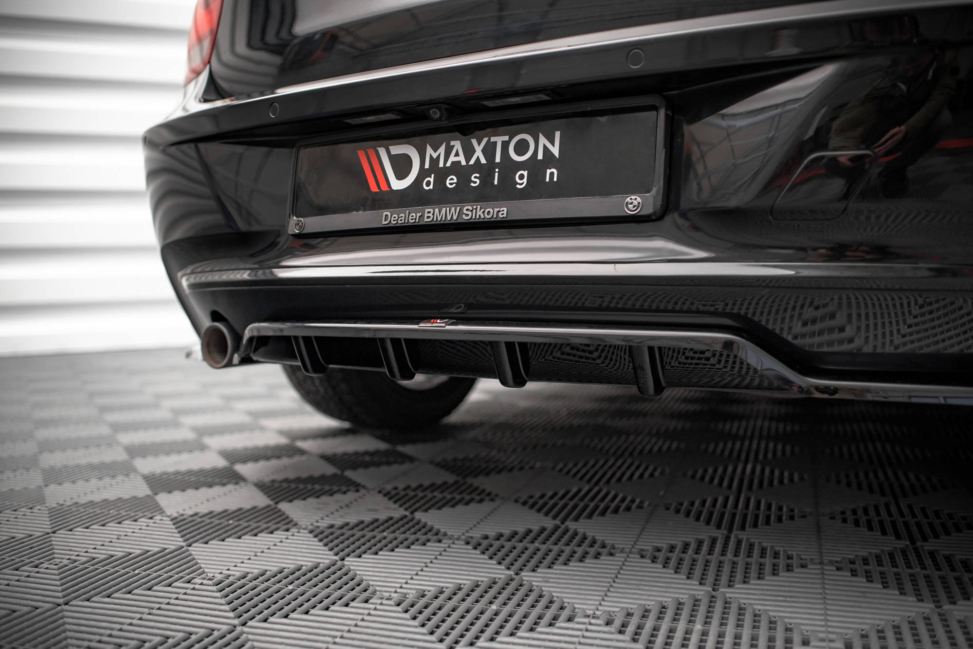 Street+ Mittlerer Diffusor RACE Heck Ansatz passend für BMW 1er F20 schwarz Hochglanz