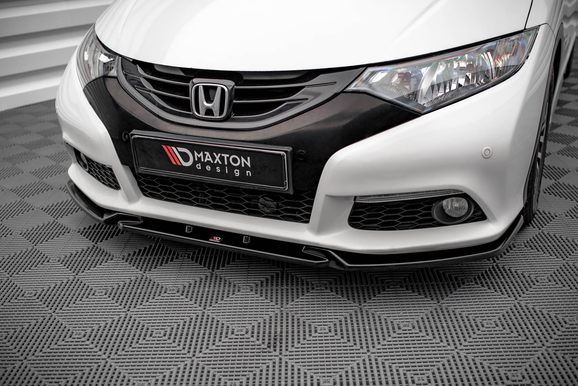 Street+ Spoilerlippe Front Ansatz V.2 passend für Honda Civic Mk9 schwarz Hochglanz