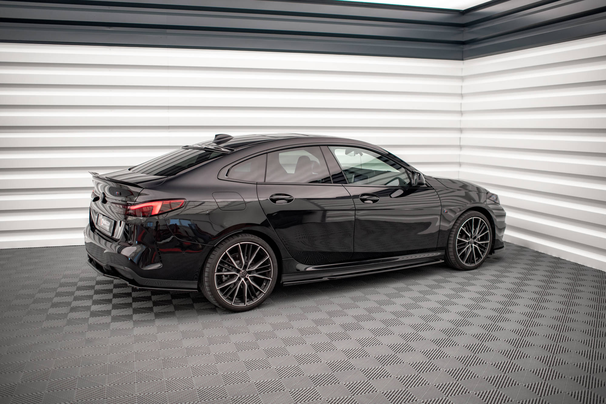 Street+ Seitenschweller Leisten V.1 passend für BMW 2 Gran Coupe M-Paket / M235i F44 schwarz Hochglanz