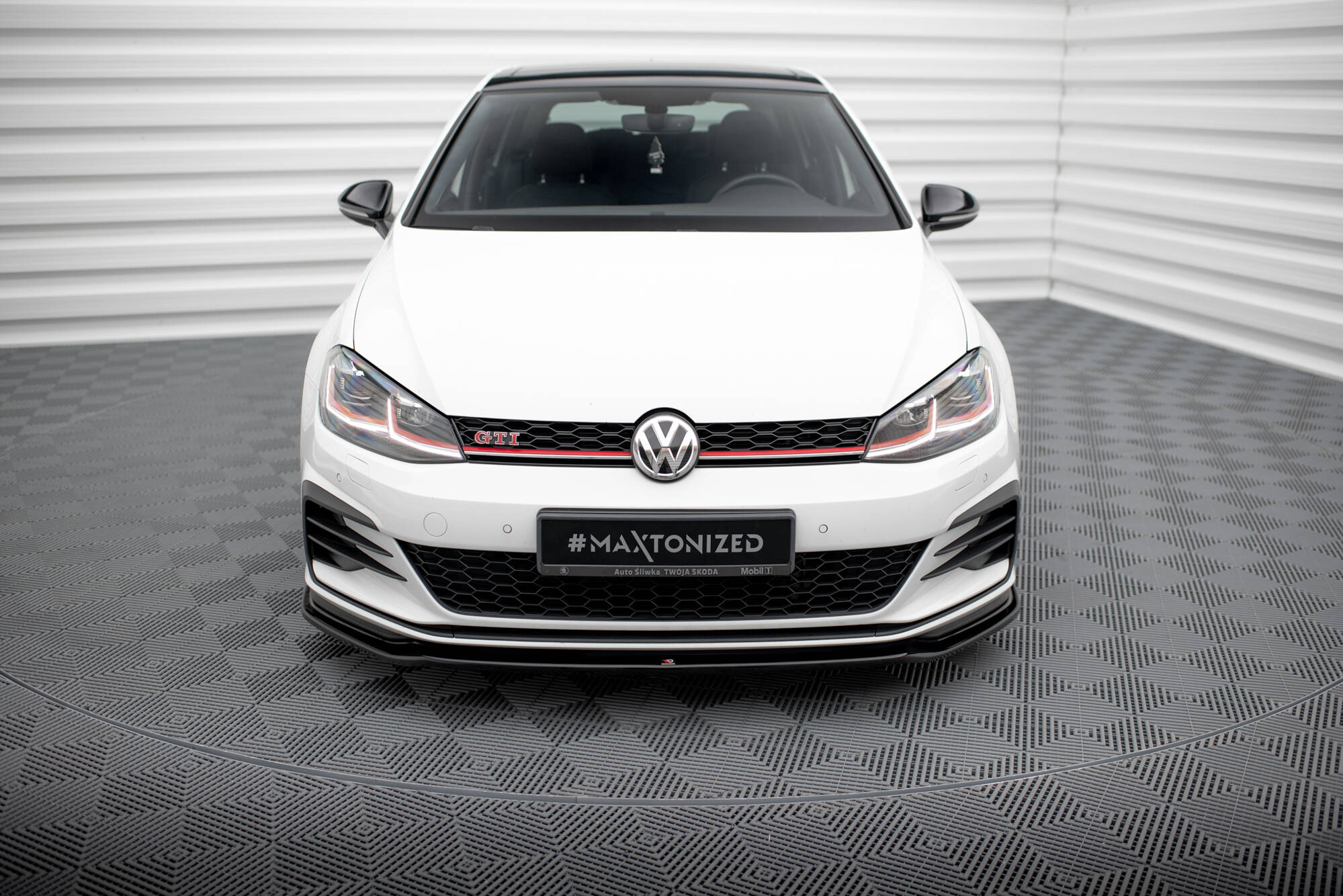 Front Ansatz V.2 für VW Golf GTI / GTD Mk7 Facelift schwarz Hochglanz