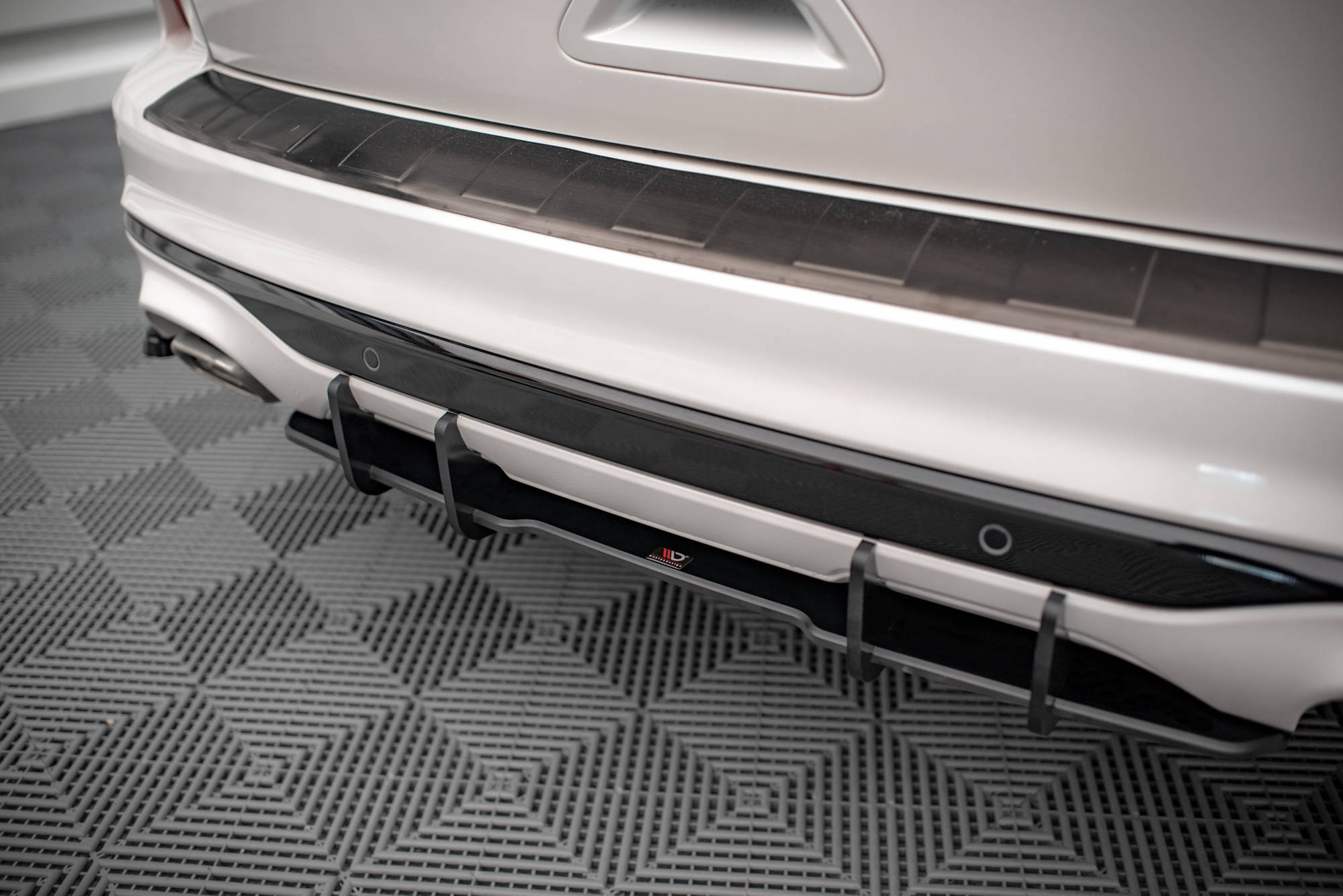 Street Pro Heckschürze Heck Ansatz Diffusor passend für Ford Kuga ST-Line Mk3 rot