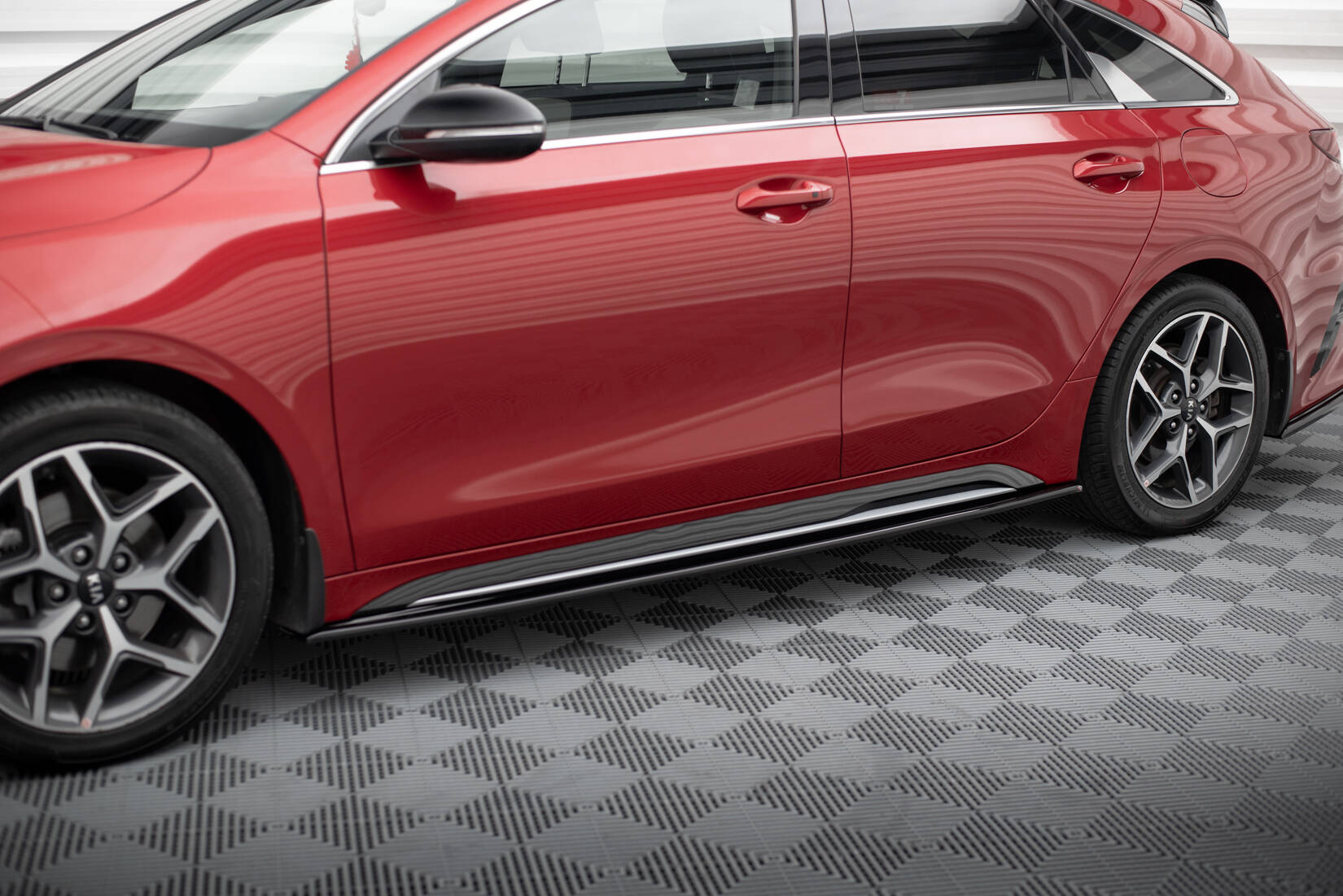Seitenschweller Ansatz für Kia Ceed GT / GT-Line Mk3 / Proceed Mk1 schwarz Hochglanz